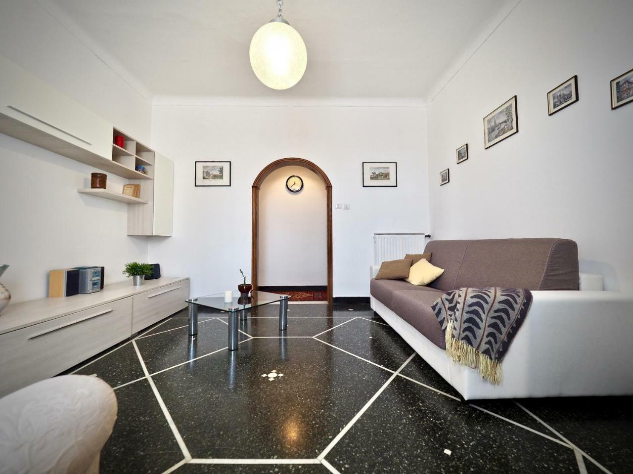 Antica Casa Romana Di Quinto Al Mare Genova
